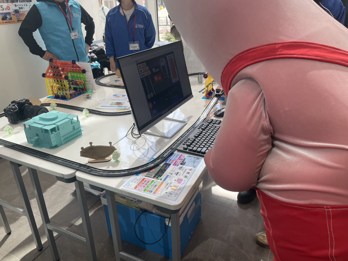 TEPIA先端技術館の活動で使われるスマートトレイン